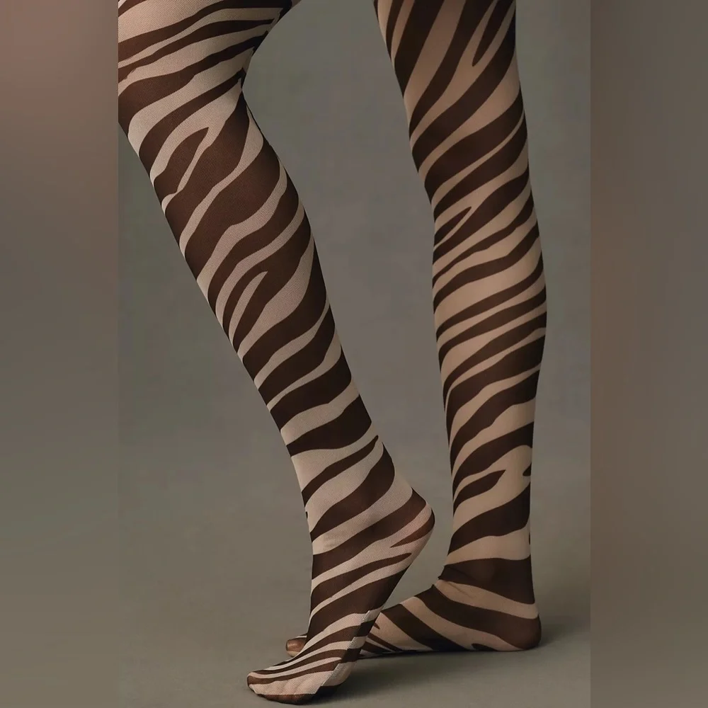 NWT Cynthia Rowley zebra print mesh footed tights, flat waistband, brown, XS